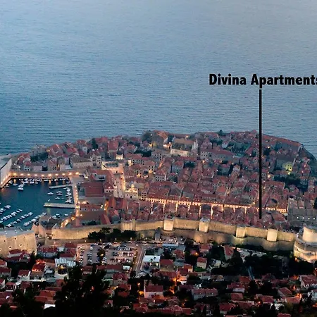 Divina Blue *