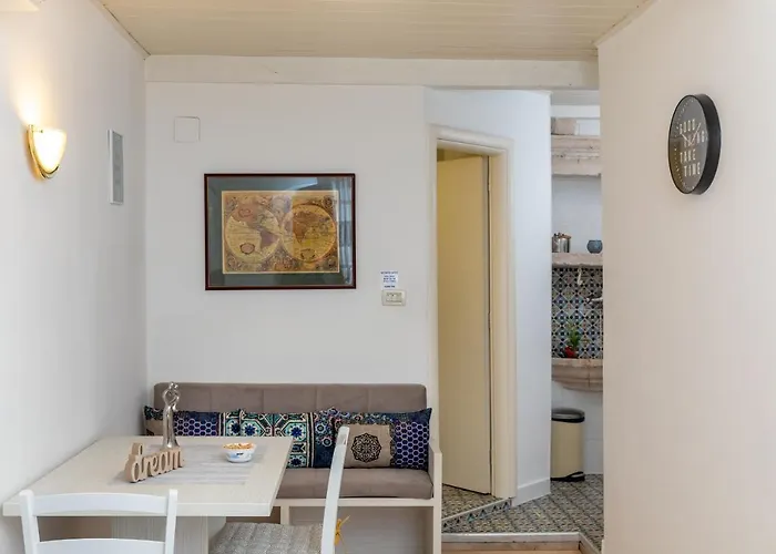 Divina Blue 公寓 *