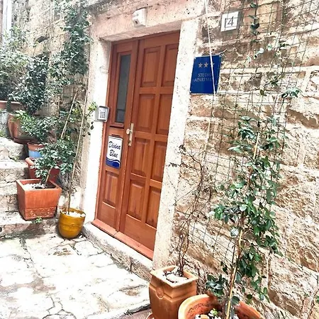 Divina Blue Apartment *